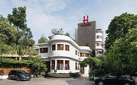 House Sangkuriang Hotel